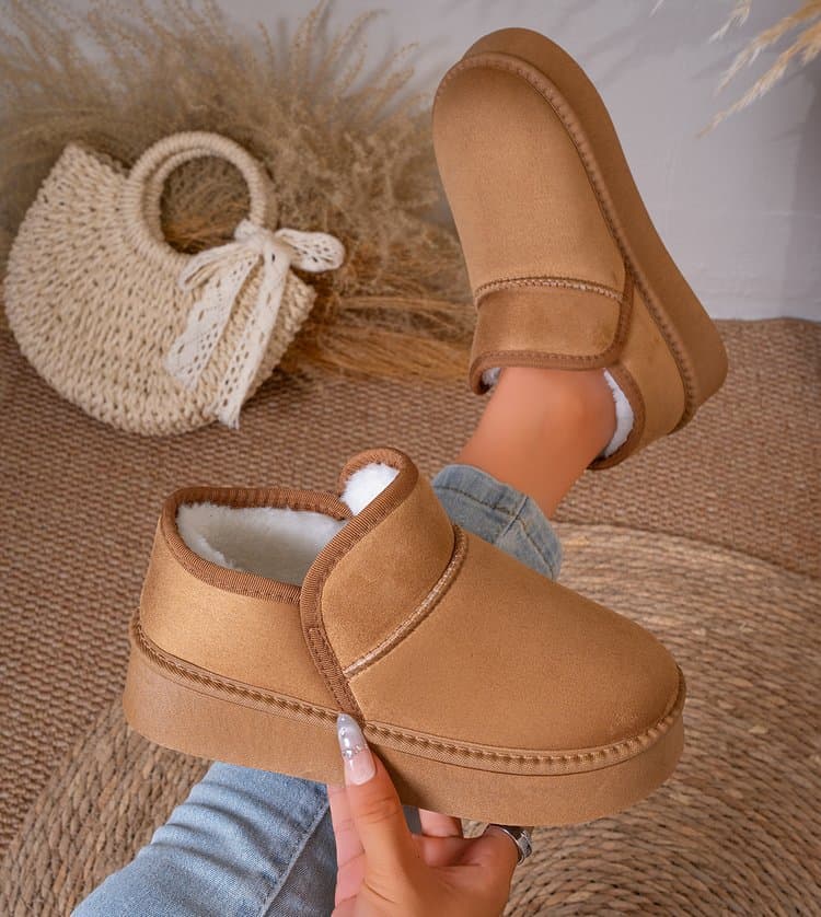 Wholesale Warm Women's Snow Boots, Plus Size 2026 New Winter Slip-on Platform Ankle Cotton Boots