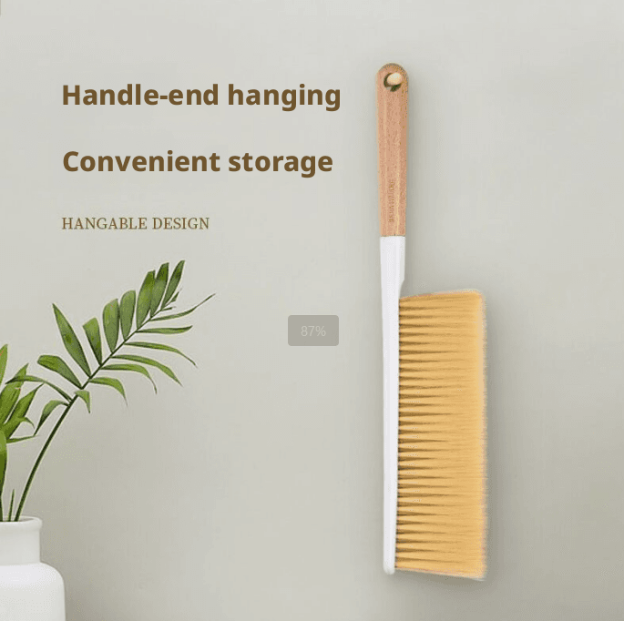 Soft wool bed brush-raw wood color-wooden handle +pp wire-1 piece