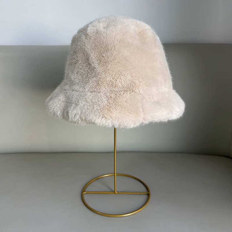 Pure Color Short-haired Plush Fishing Hat For Autumn And Winter, Korean Style, Versatile For Outdoor Activities, Warm And Protective For The Ears