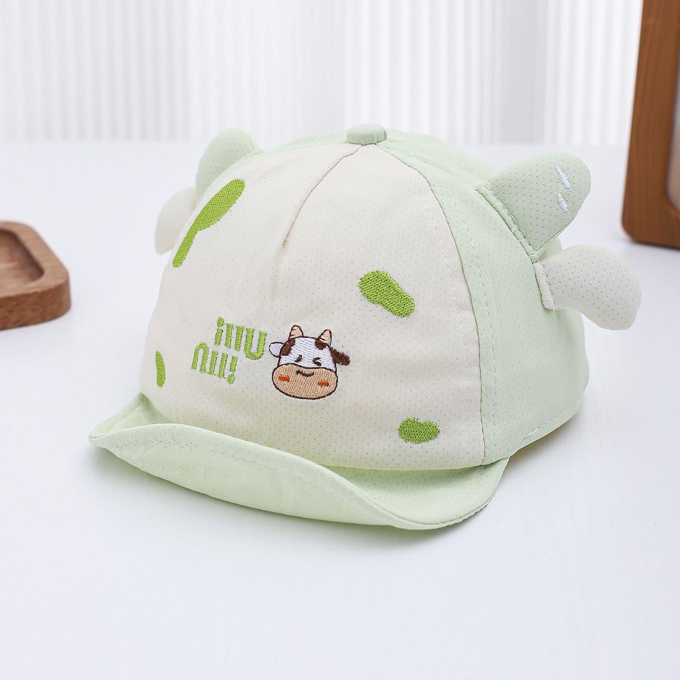 Summer Children's Style Cow-shaped Hat With A Brim. This Cute And Casual Baseball Cap For Children Is Suitable For 1-3 Year Old Babies For Family Outings.
