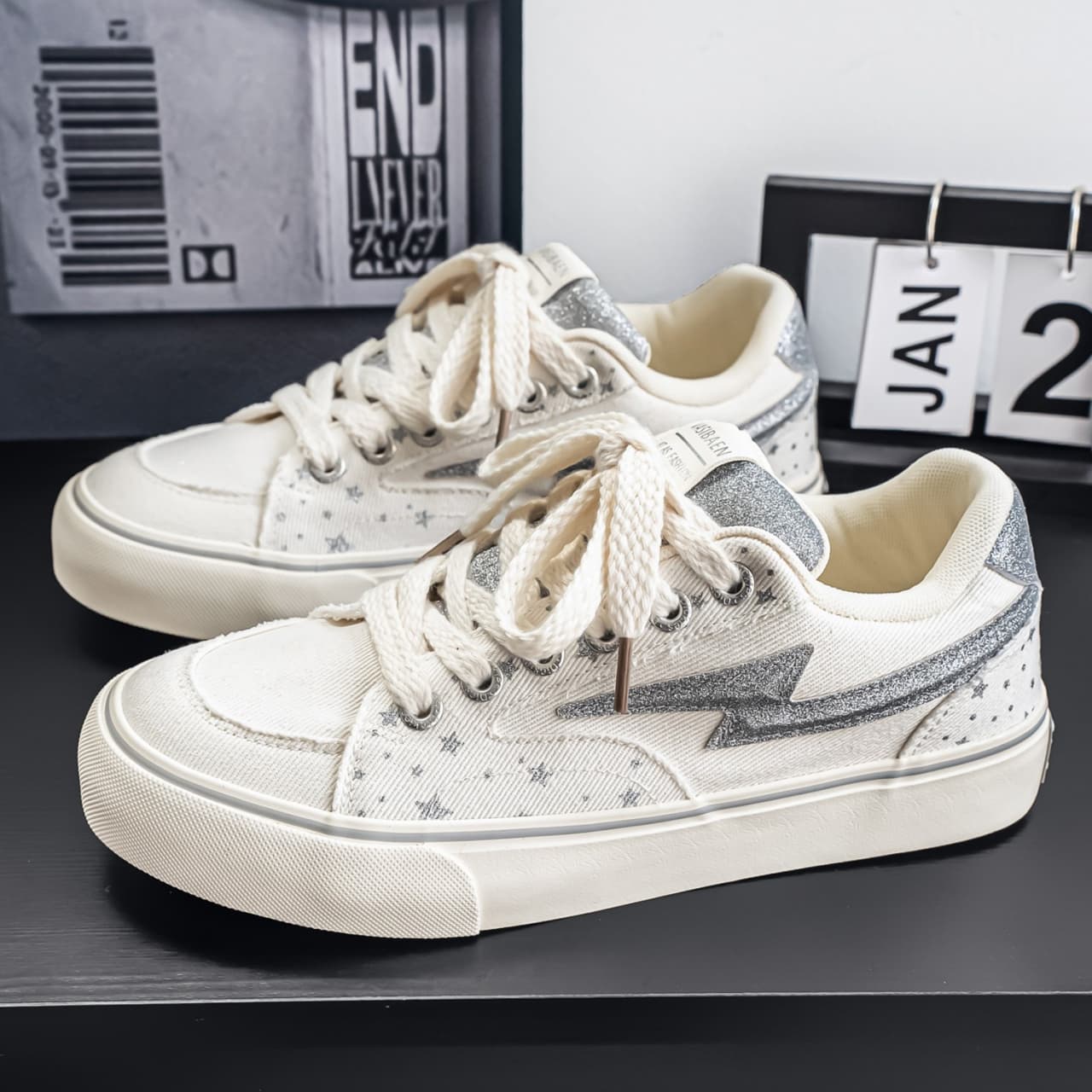 2026 New Spring & Autumn Women's Sneakers, Fashion Versatile Flat Lace-up Shoes With Shiny Star Decorations