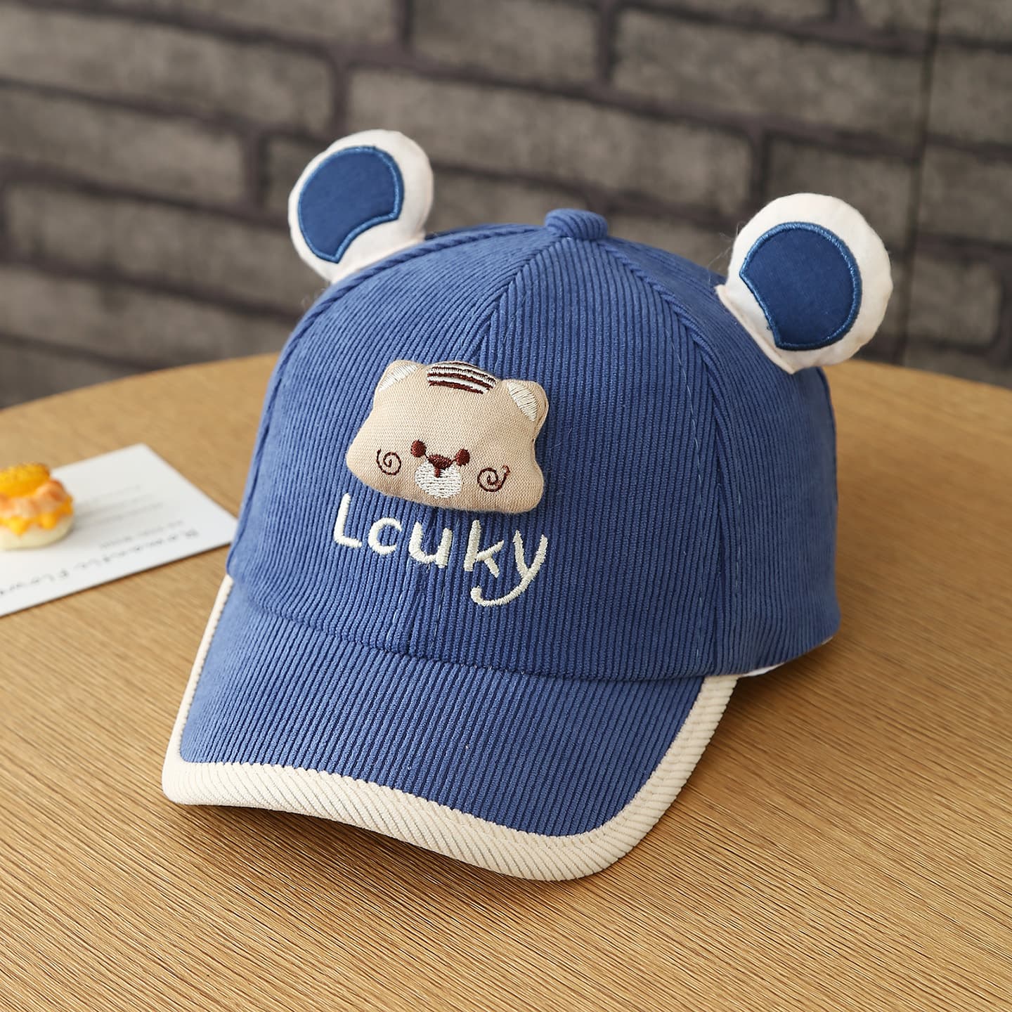 Fall Children's Style Men's And Women's Corduroy Bagged Stuffed Bear Head Baseball Cap Suitable For Daily Outdoor Outings