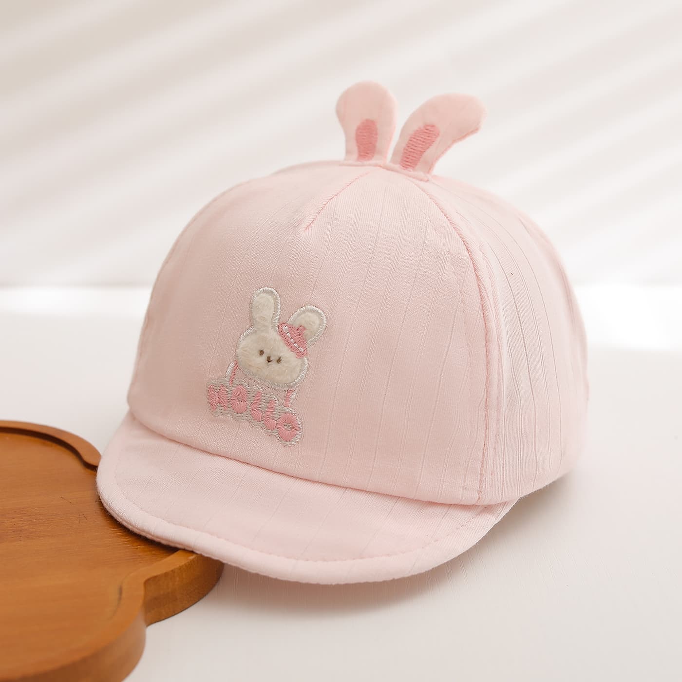 Summer Children's Hello Embroidered Cartoon Animal Baseball Cap Is Suitable For Outdoor Outings And Daily Shopping.
