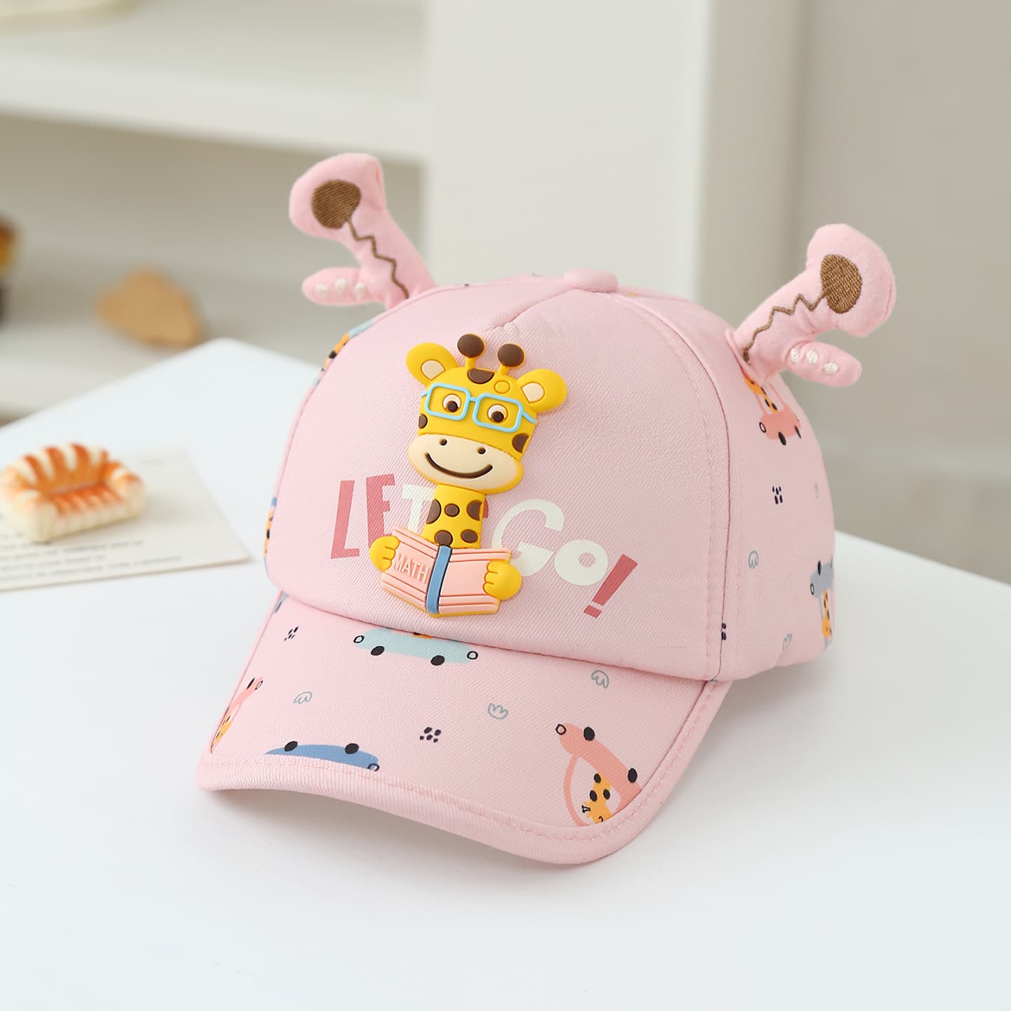 Children's Three-dimensional Cartoon Giraffe Printed Cute Antlers Adjustable Fashionable Baseball Cap For Traveling, Going Out, Shopping