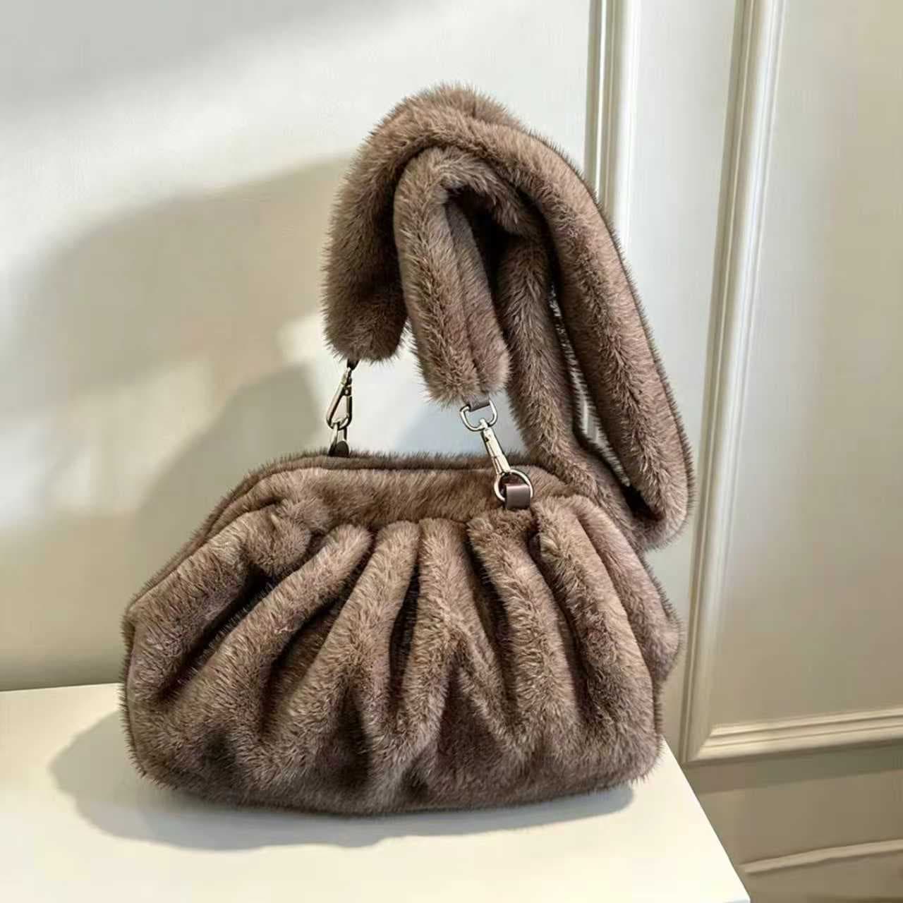 2026 New Plush Shoulder Bag Women's Fashion Imitation Mink Fur Pleated Cloud Bag Autumn And Winter Versatile Crossbody Bag - Light Coffee