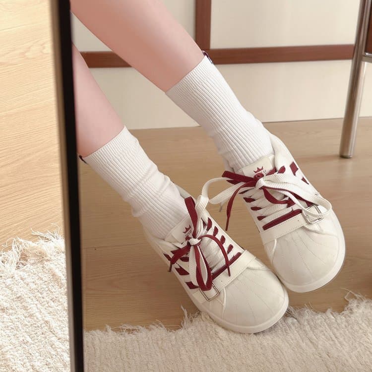 2026 New Autumn Koreanstyle Platform Laceup White Sneakers, Versatile Sports Casual Shoes For Women Students