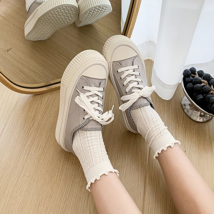 2026 Autumn New Women's Korean Vintage Canvas Sneakers  LaceUp White Shoes, Thick HeightBoosting Sole, Unique Casual Style