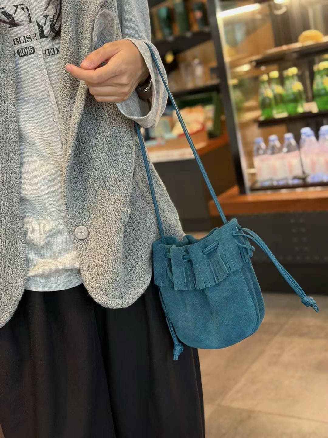 Tassel Bucket Bag, Genuine Leather Single Shoulder Diagonal Cross Bag, 2026 New Drawstring Armpit Bag, High-end Women's Commuting Small Bag - Blue