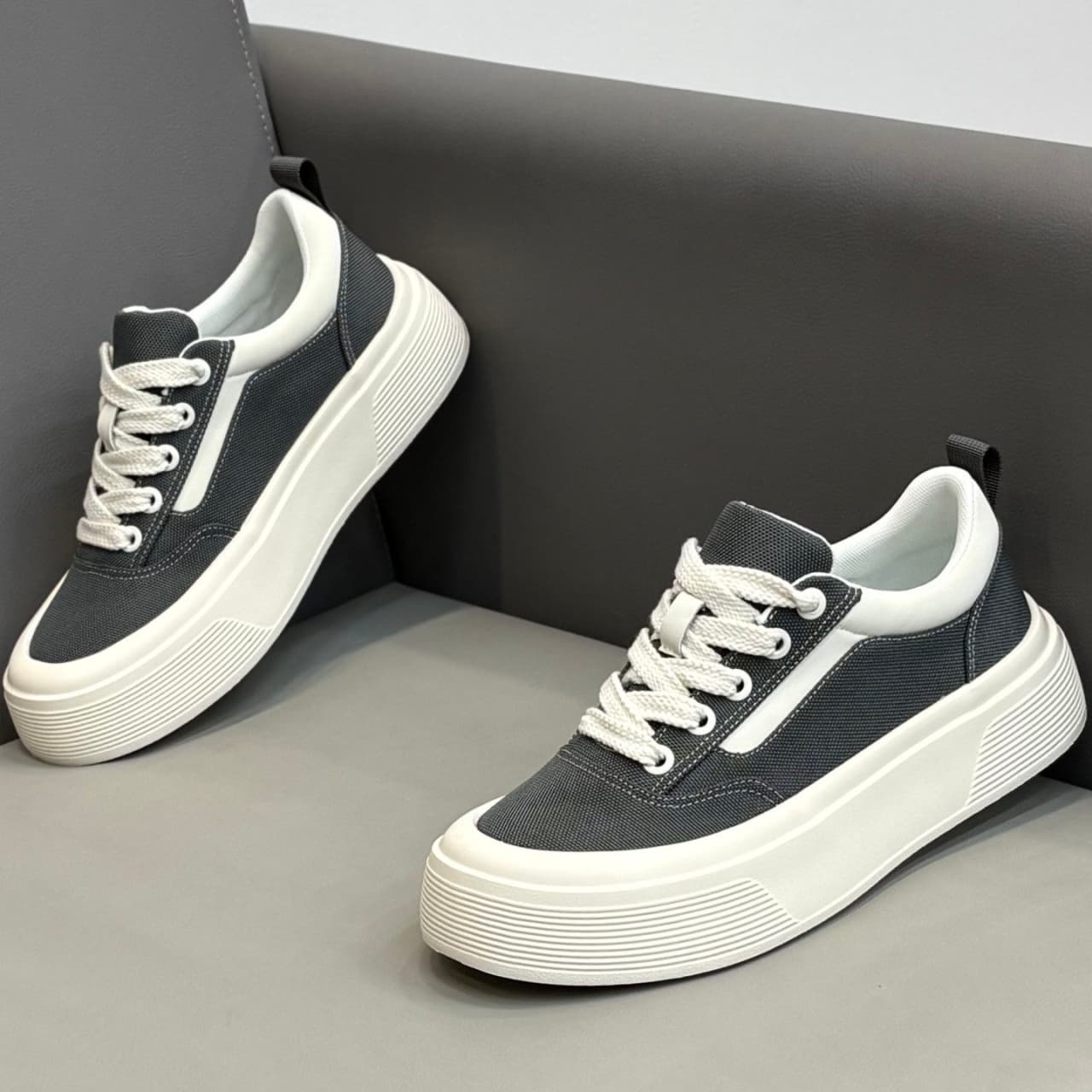 2026 New Spring Korean Style Men's Casual Sneakers, Youth Elevated Thick Sole Inner Heightening Fashion Skate Shoes