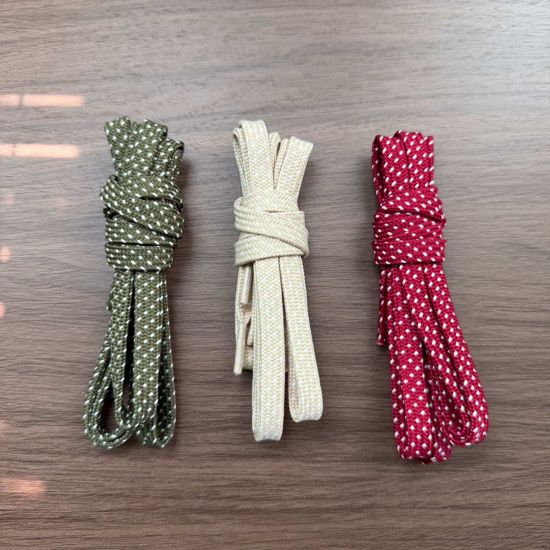 Flat Ribbon Colorful Diagonal-Dot Shoelaces