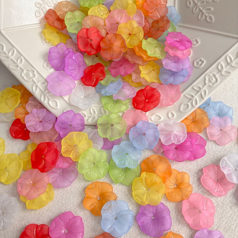 Frosted 5-Petal Acrylic Flower Beads, Textured Ribbed Center-Hole Charms For DIY Hanfu Hairpin Flower Bases & Jewelry Making