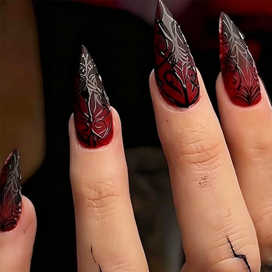 24 Pcs Halloween Long Stiletto Press-On Nails, 3D Embossed Blood Red Spider Web Gradient Design Fake Nails, Artificial Nail Tips For Women, Halloween DIY Manicure Set
