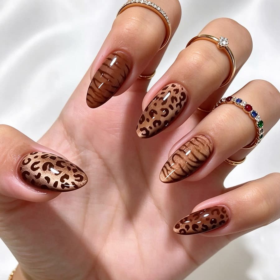 30 Pcs Oval Press-On Nails, Glass Bead Cat Eye French Brown Leopard Print Gradient Design, Premium Fake Nails, Artificial Nail Tips For Women, DIY Manicure Set