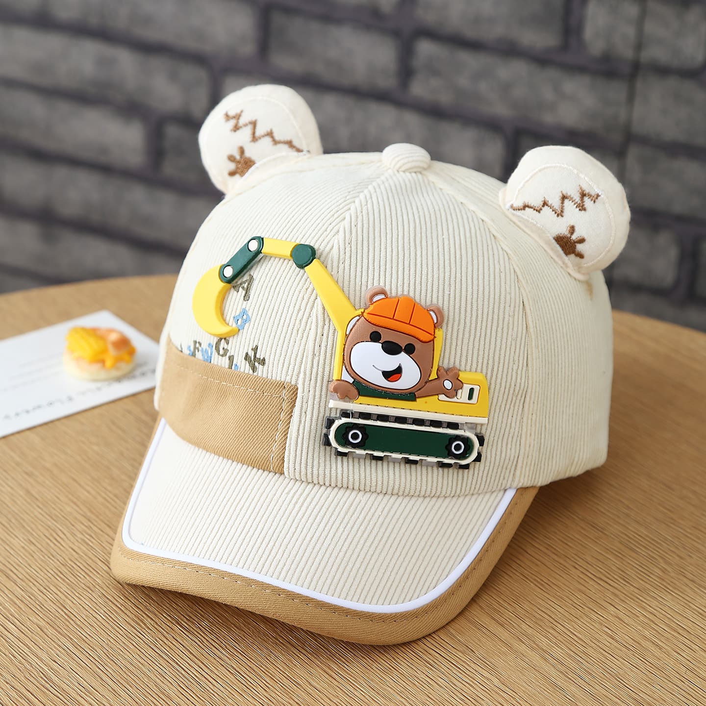 New Boys And Girls' Cartoon Bulldozer Teddy Bear Ear Fleece Baseball Cap With Velcro Fastening For Outdoor Use, Suitable For Daily Outings.