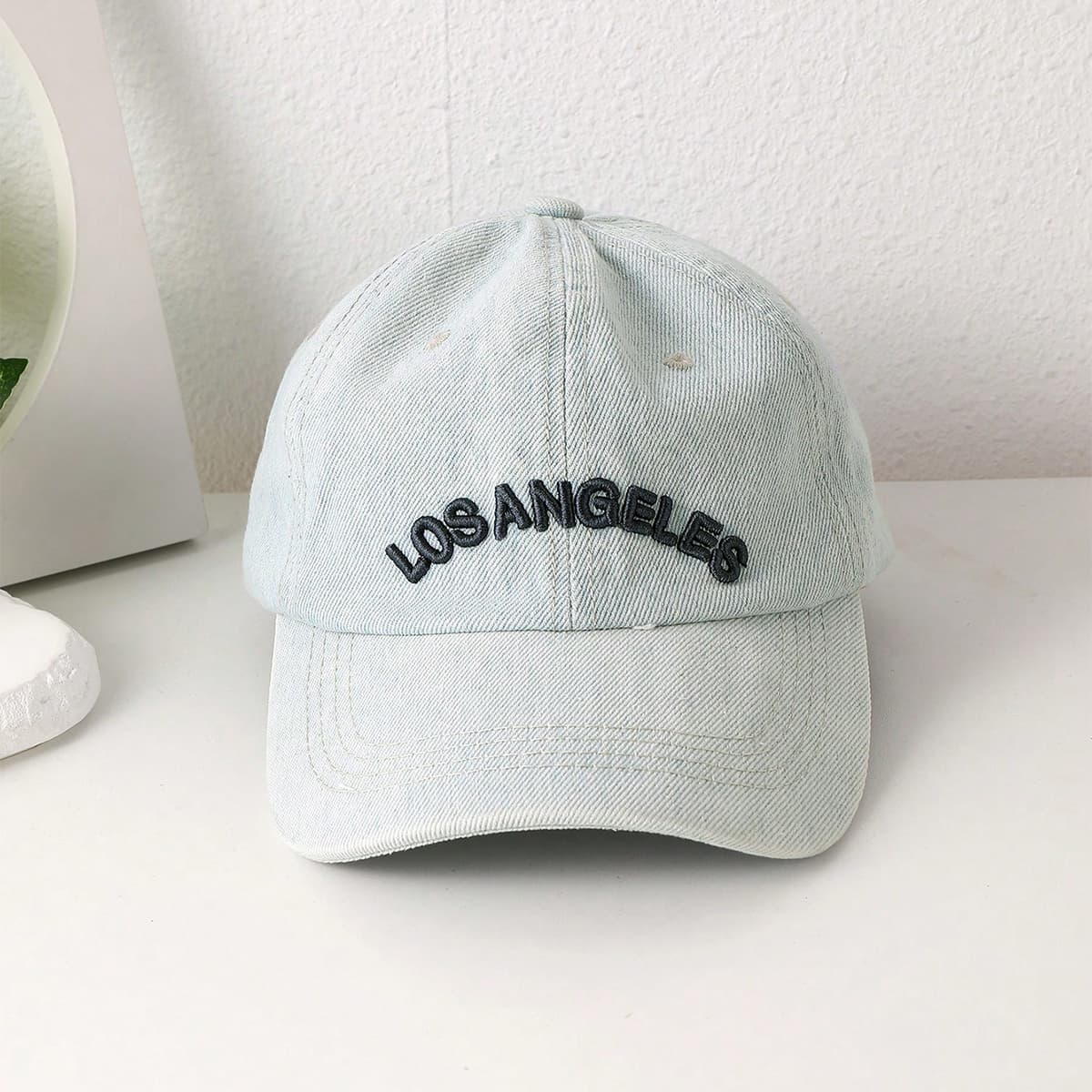 Men's And Women's Three-dimensional Letter Embroidery Design Retro Distressed Texture Baseball Cap For Daily Commuting, Street Outings, Trendy Hat