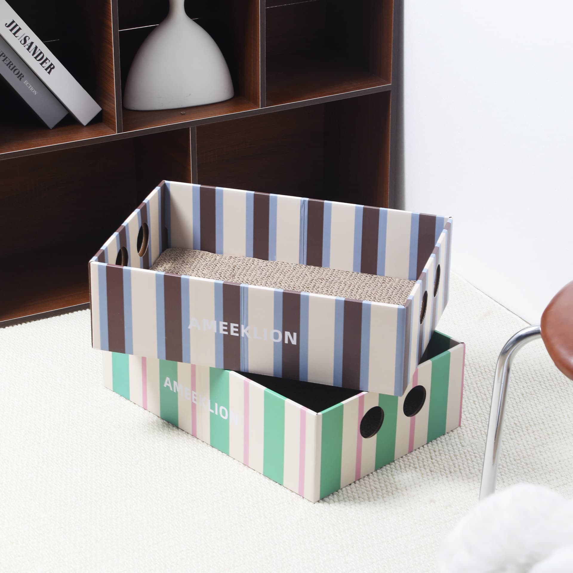 Large Striped Cat Scratching Post With Cat Bed Combo Cat Claw-Grinding Toy