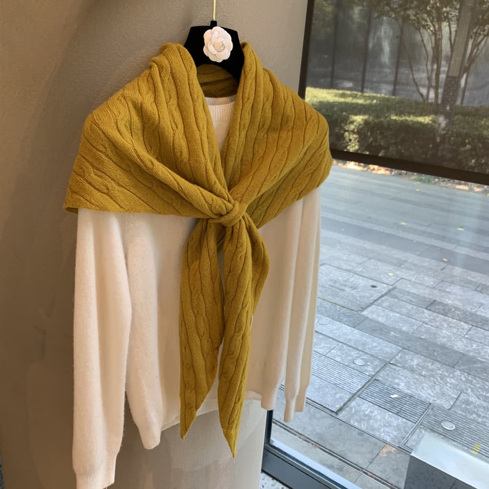 Women's Cable Knit Shawl - Solid Color Soft Warm Neck Warmer Triangle Scarf For Autumn Winter Casual Outerwear