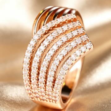 European And American-style Elegant Ring With Multiple Rows Of Small Diamonds