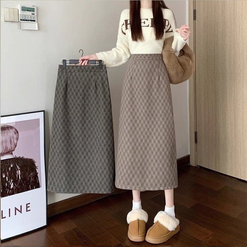 New Straight-leg Retro Midi Plaid Skirt