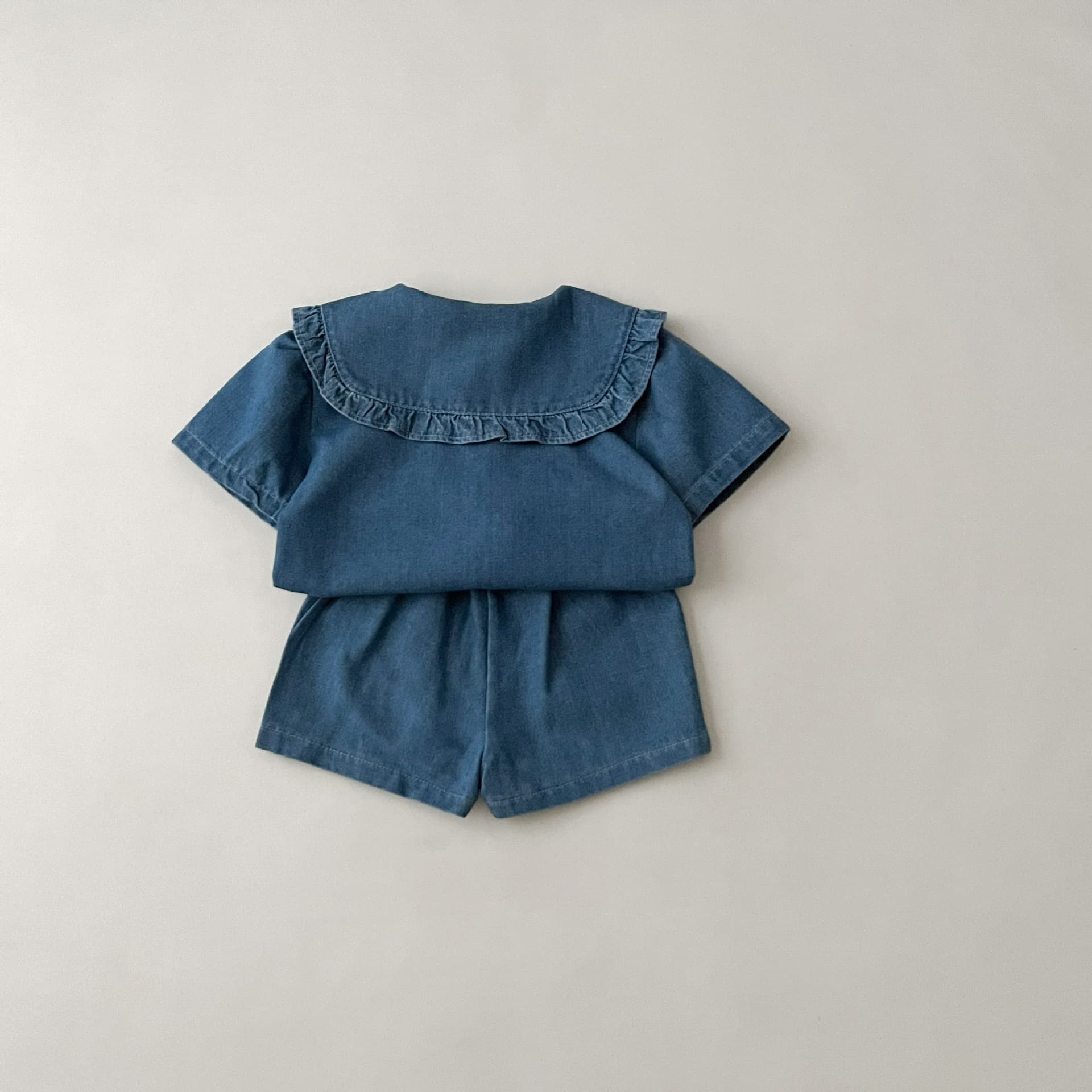 Chic And Trendy Two-piece Set Denim Skirt-pants With A Short-sleeved Top
