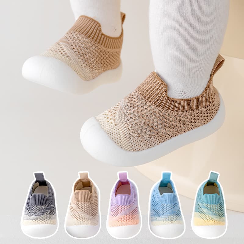 Outdoor Soft Bottom Knitted Shoes