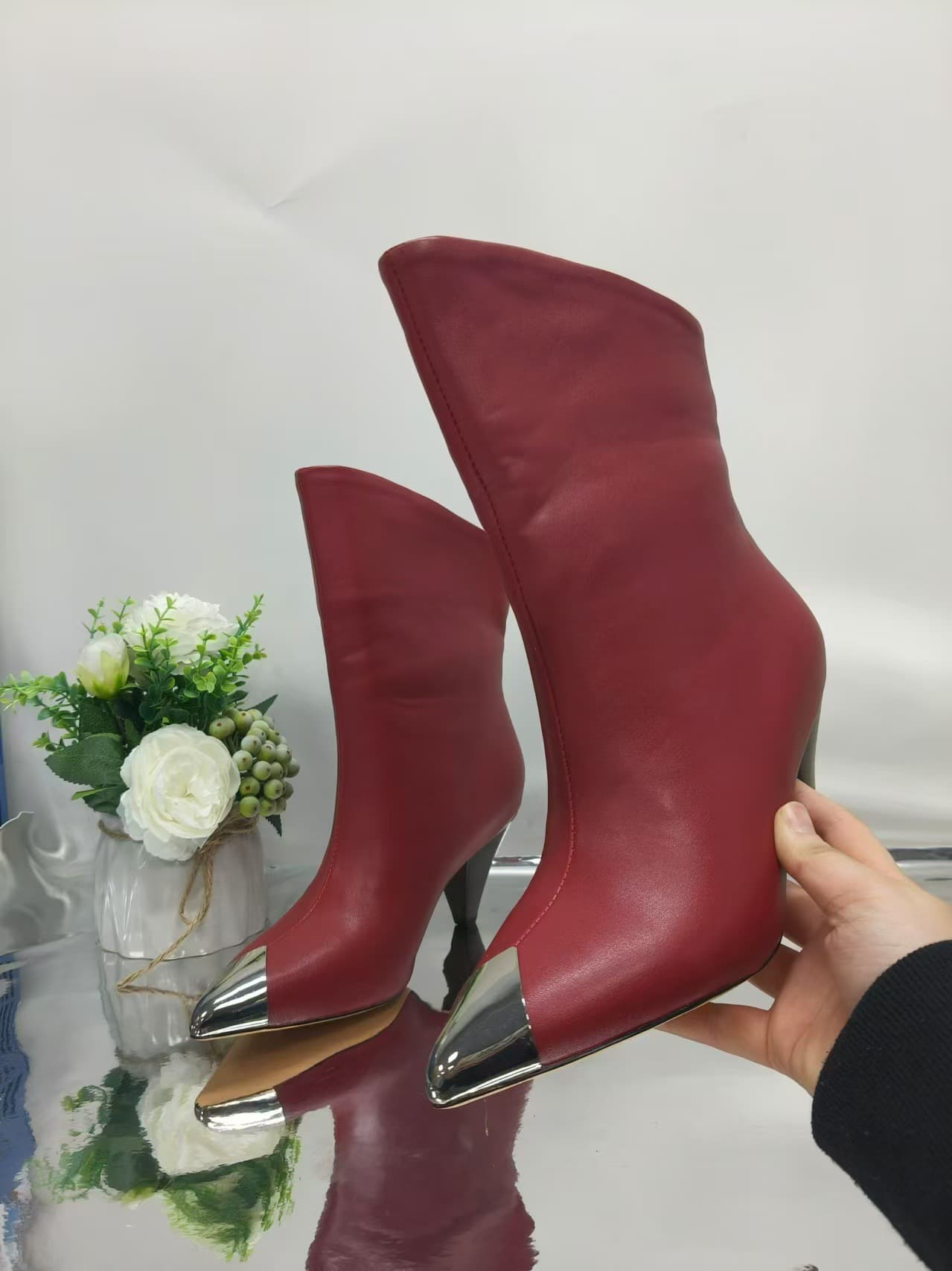 New Stylish Pointed-toe High-heeled Ankle Boots