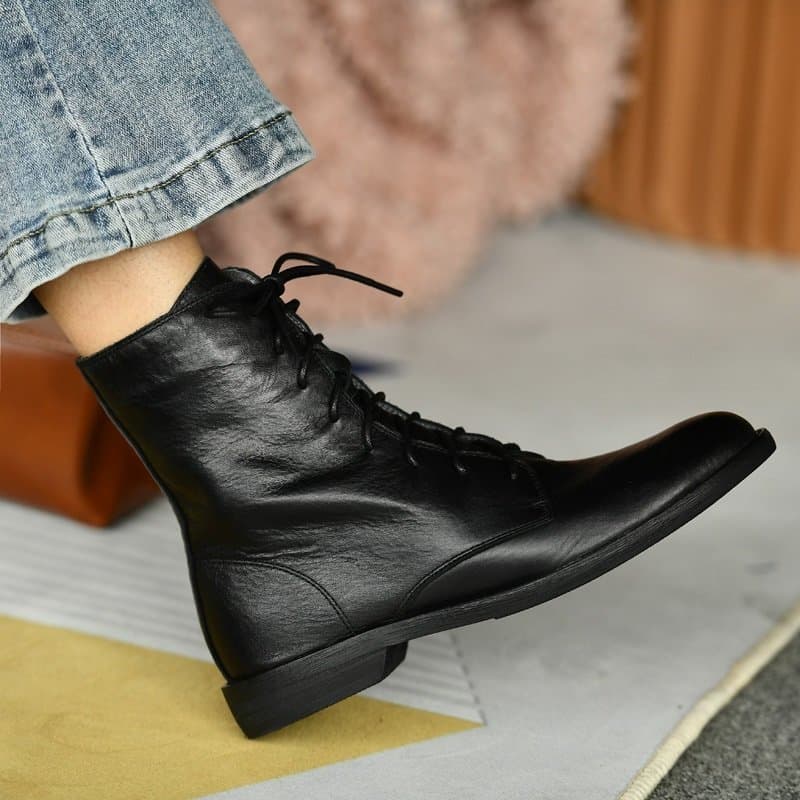 Womens Round-toe Thick-soled Ankle Boots In Washed Pebble-grain Leather