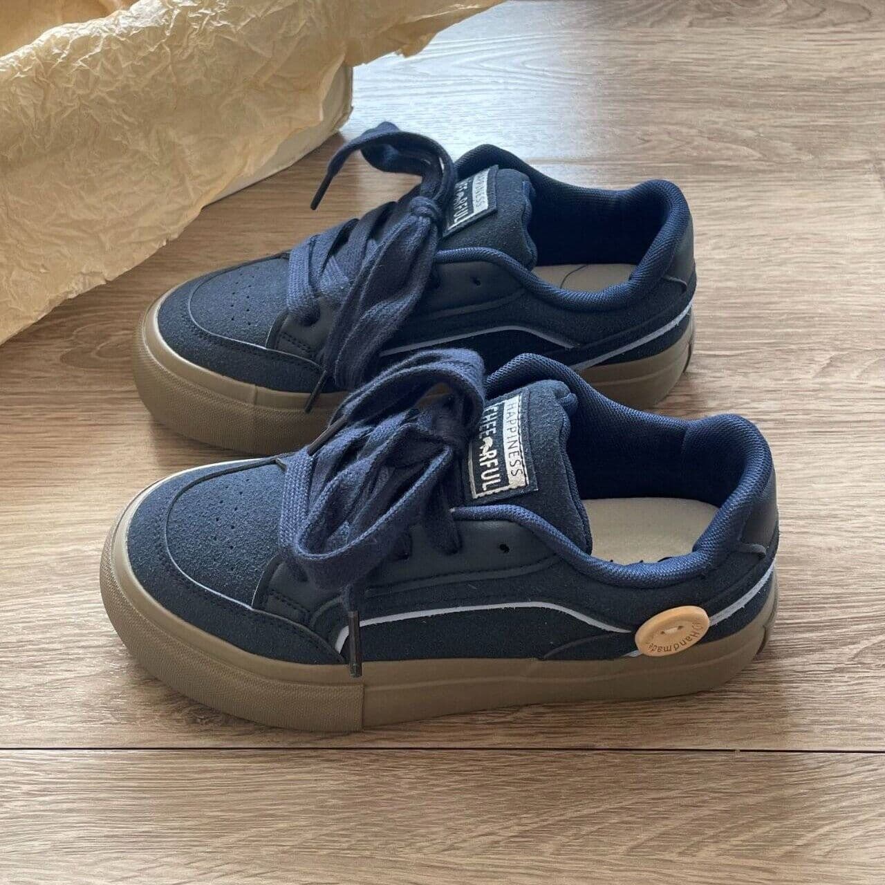 Womens Versatile Soft Thick-soled Height-increasing Sneakers
