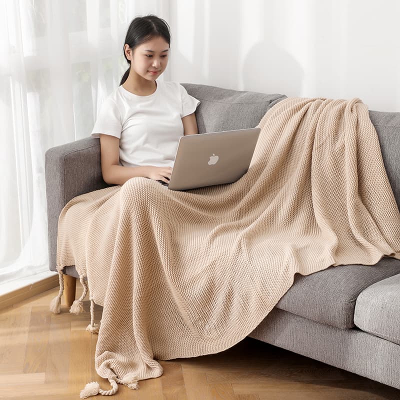 Thick Chunky-knit Wool Blanket