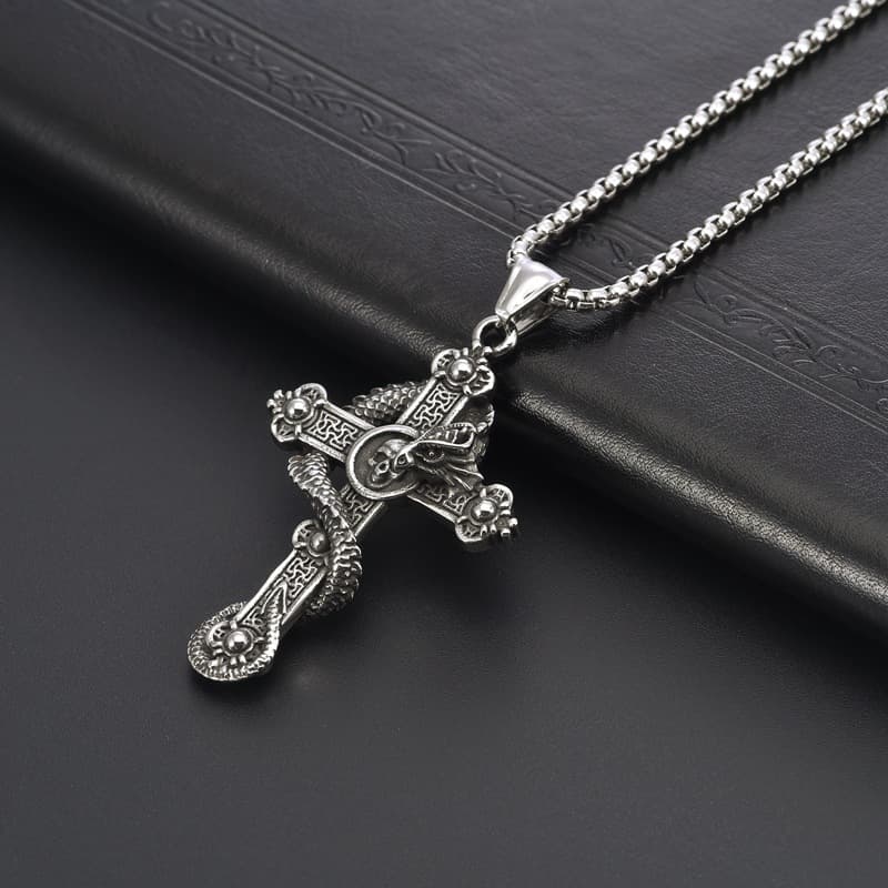 Personalized Skull And Crossbones Necklace