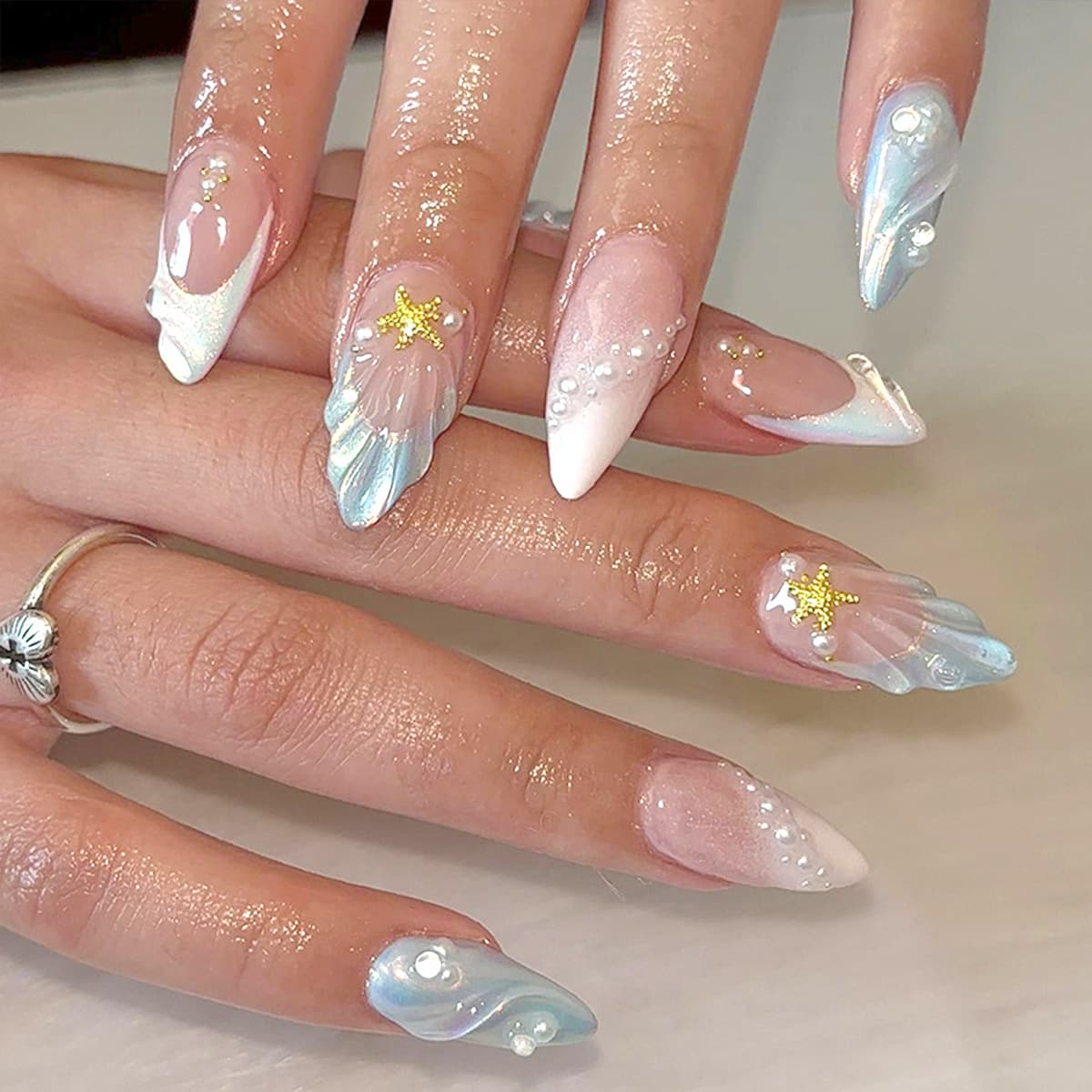 Star-shaped Nail Art Rhinestone Style
