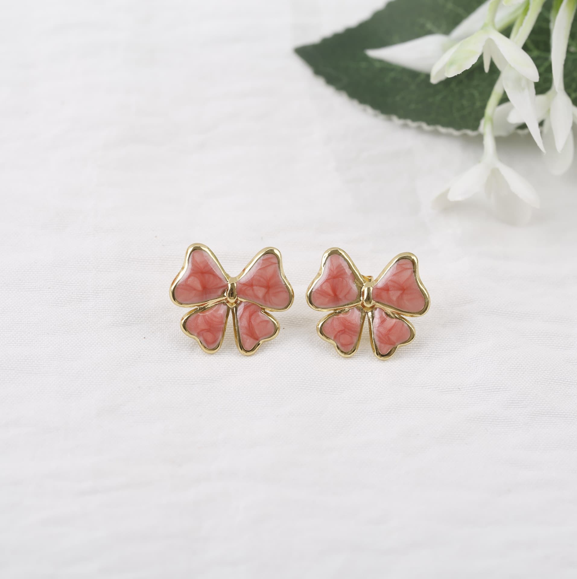 New Cross-border Fashionable Drop-earring With Bow Detail