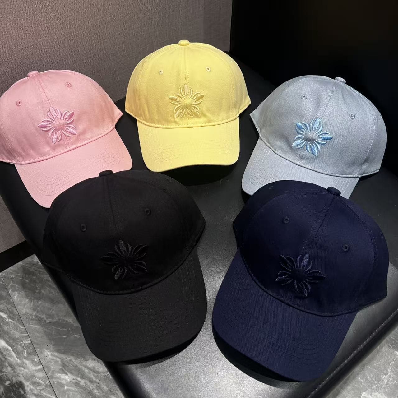 Wide-brimmed Face-flattering Baseball Cap With A Peaked Visor