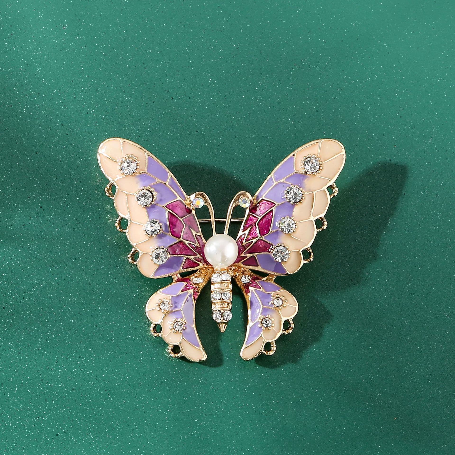 Fashionable Butterfly Brooch Luxury Accessory