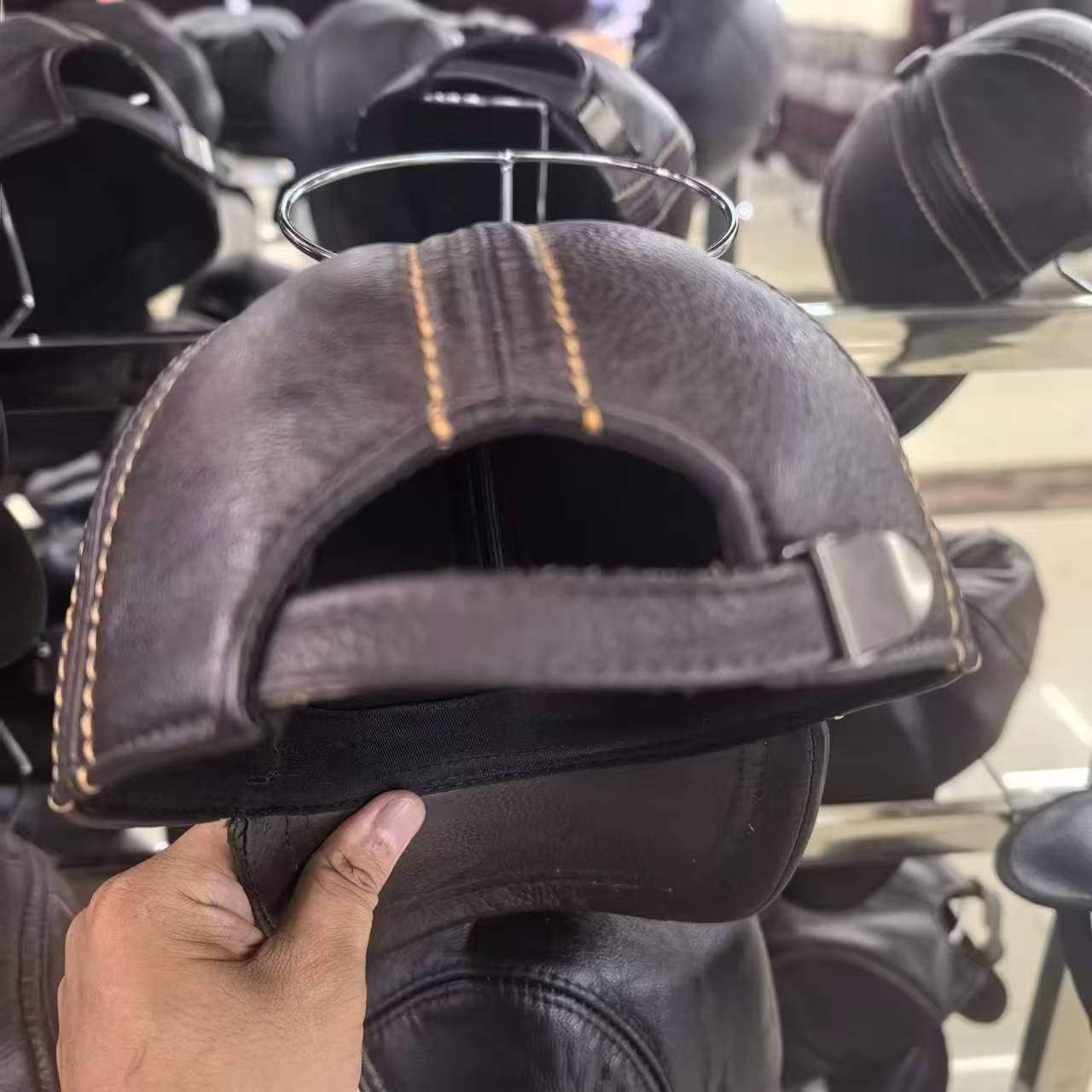 Genuine Leather Baseball Cap For Men - Winter Warm Cowhide Duckbill Hat Casual Simple Design For Middle Aged