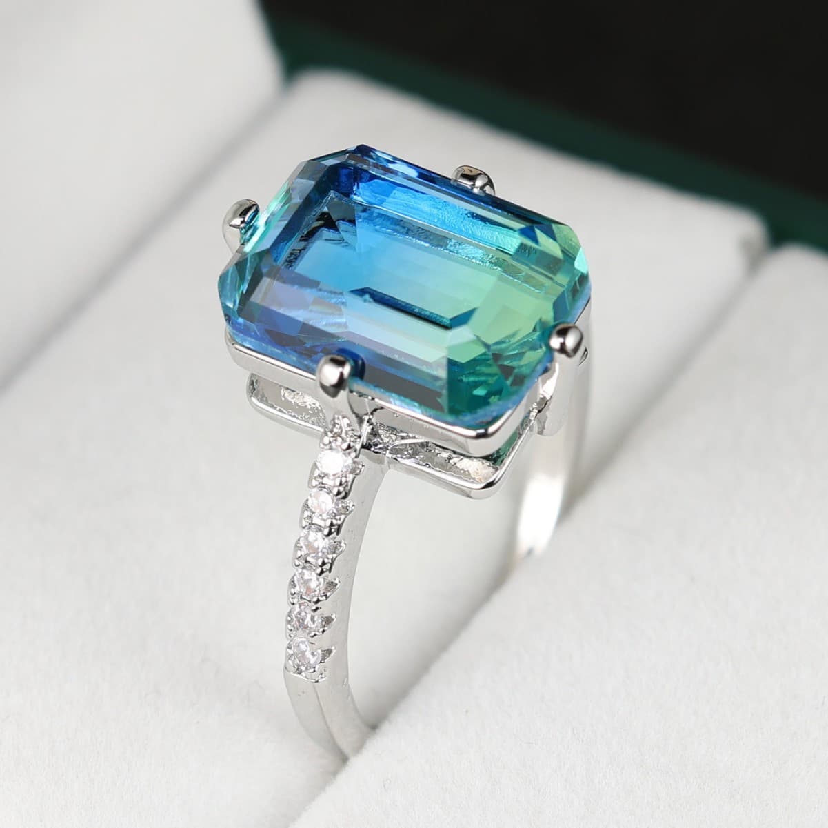 Womens Luxurious Blue Rectangular Ring