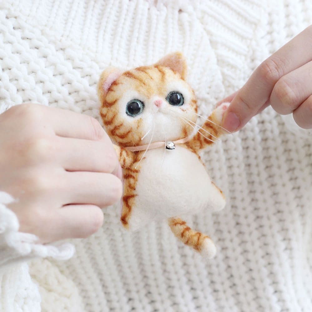 Felted Wool Needle Felting Kit Kitten Brooch