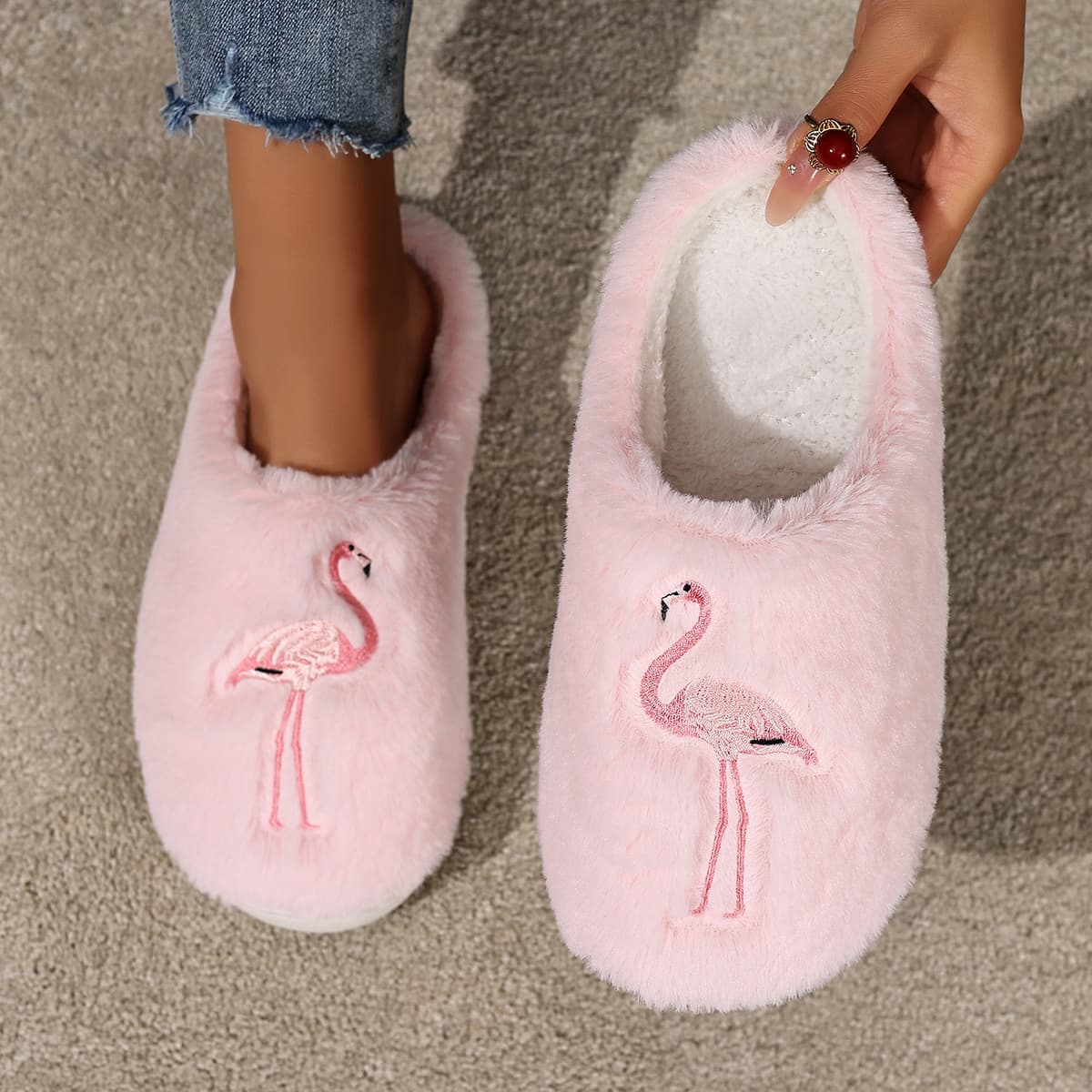 Flamingo Print Plush Slippers Thick Sole Warm Winter House Shoes For Couples Non-Slip Soft Indoor Footwear