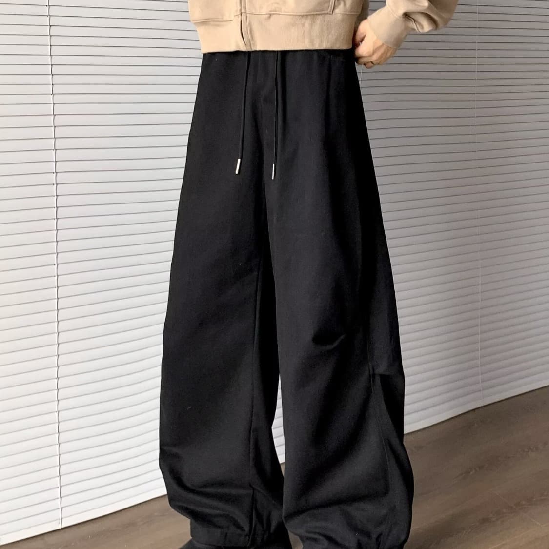 Men's New Loose-fit Curved-leg Drawstring Pants