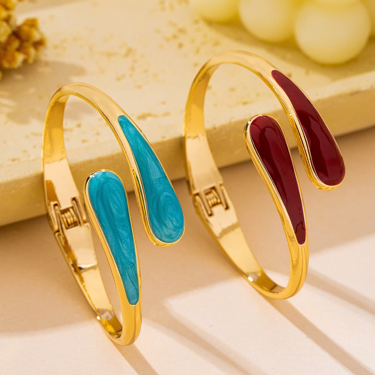Vintage Minimalist Geometric Spring Open Cuff Bracelet