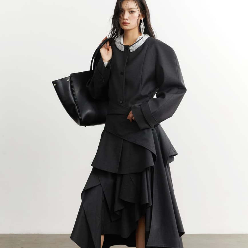 Socialite-style Chanel-inspired Gray Blazer With A Flounced Hemline And Tailored Silhouette