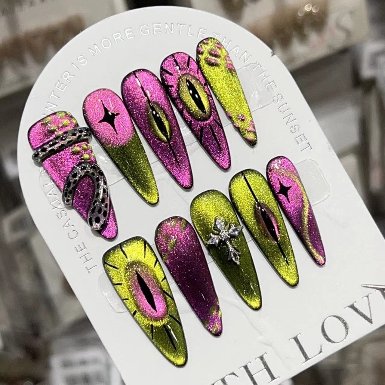Hand-painted Cat's Eye Super Personality Fake Nails Detachable