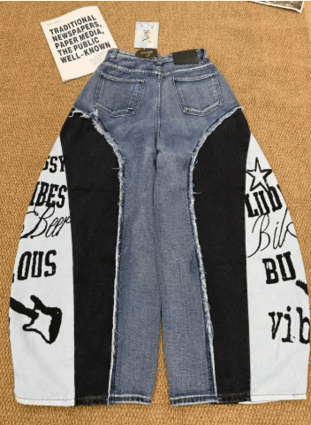 American Contrasting Letter Splicing Curved Knife Jeans For Women