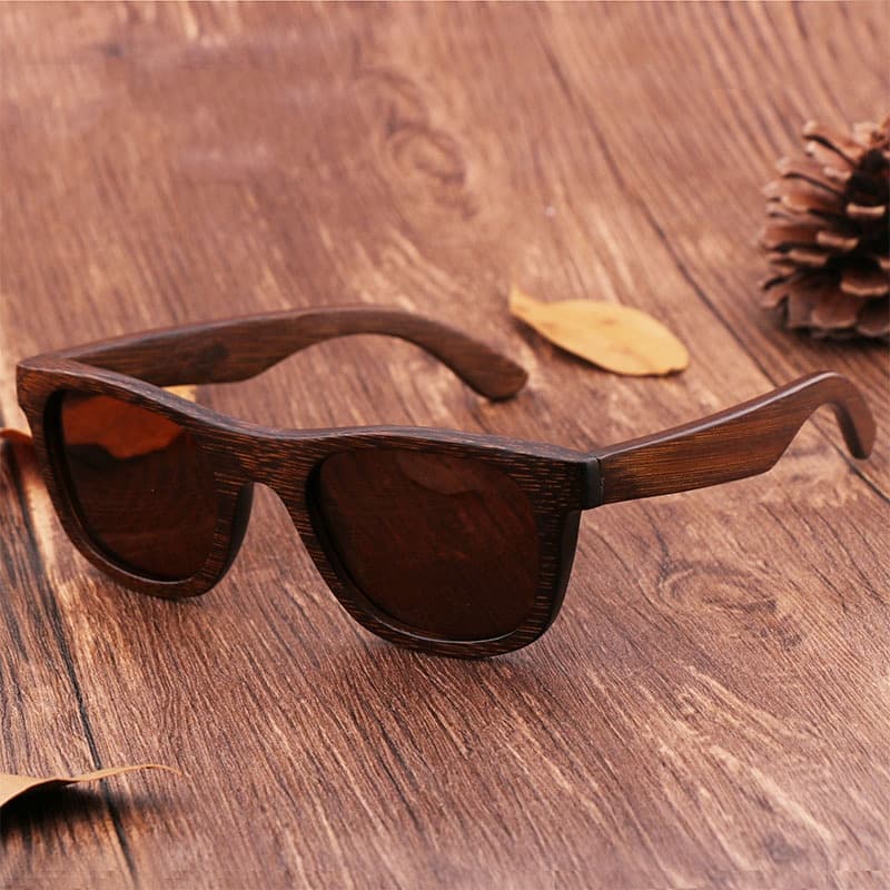 Fashionable Bamboo And Wood Sunglasses Retro Polarized Glasses For Men And Women