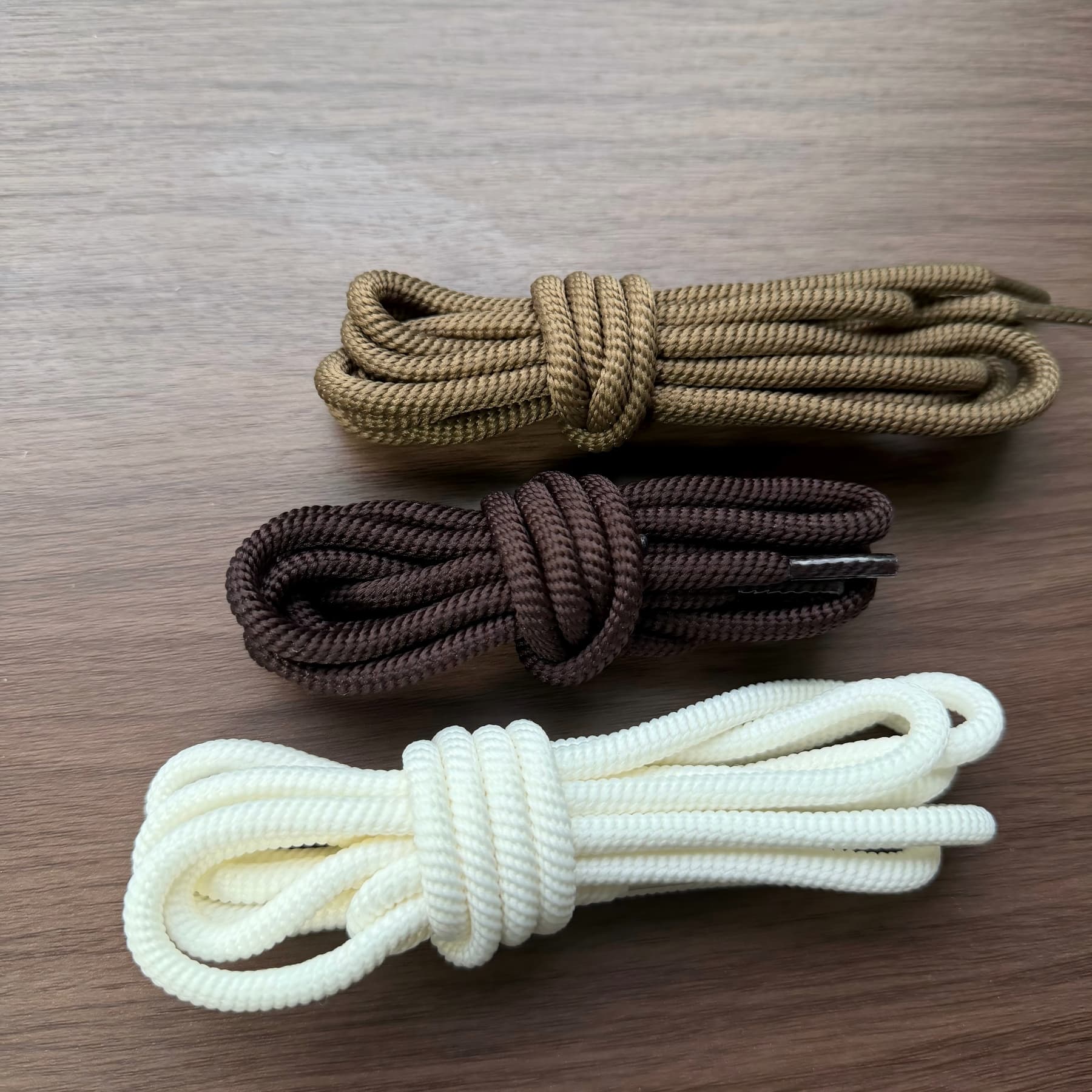 Round Solid-Color Ribbed Shoelaces
