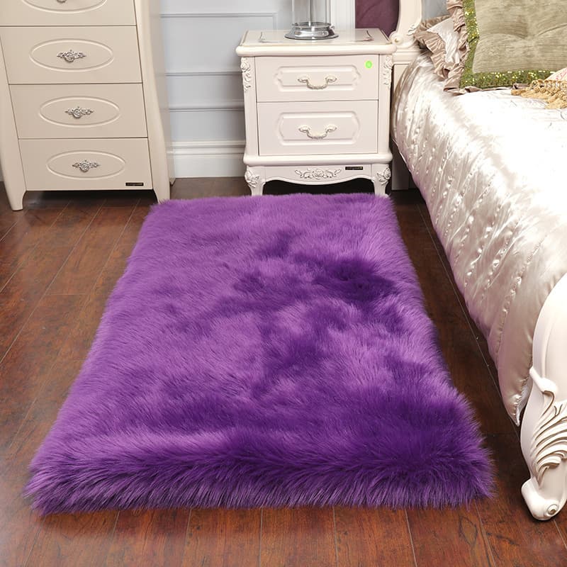 Soft Plush Area Rug for Bedroom Bedside - Fluffy Shaggy Carpet Living Room Floor Mat Non-Slip Faux Wool Home Decor