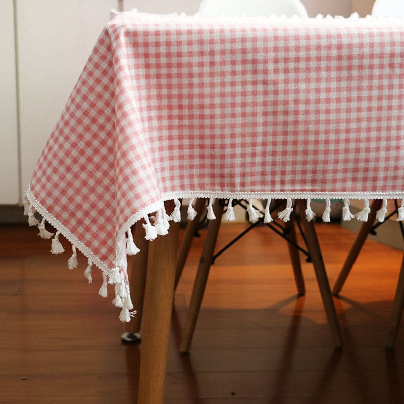 Retro Oil Painter Using A Square Tablecloth