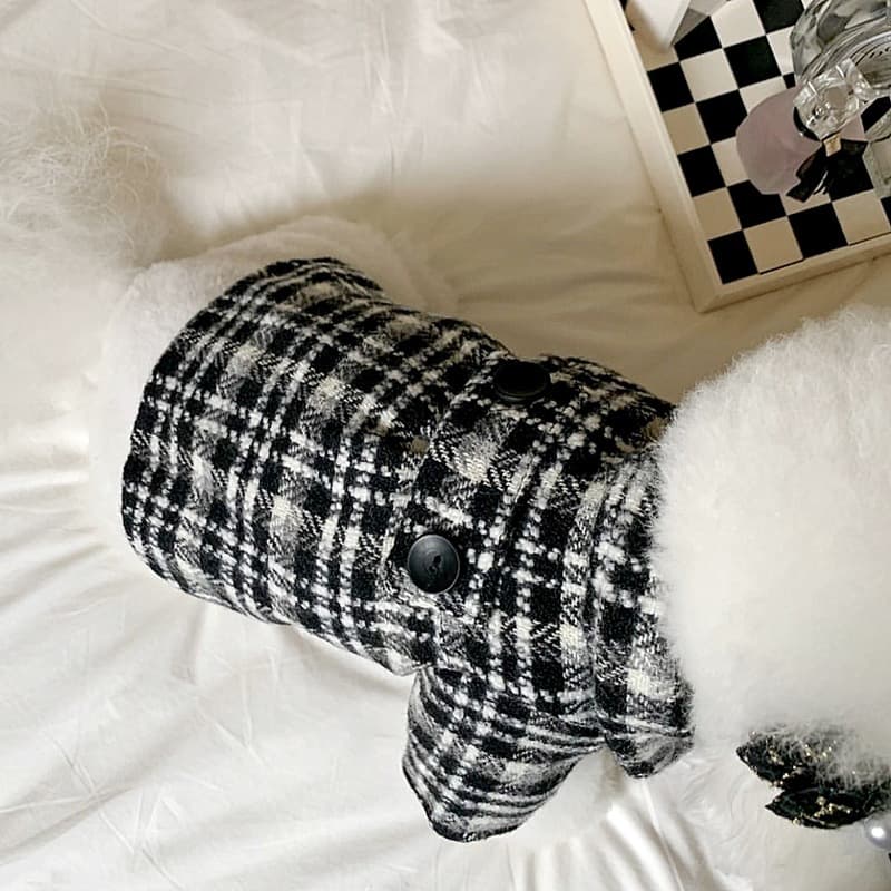 Pet Dog Clothes Spring And Autumn Style Black And White Plaid