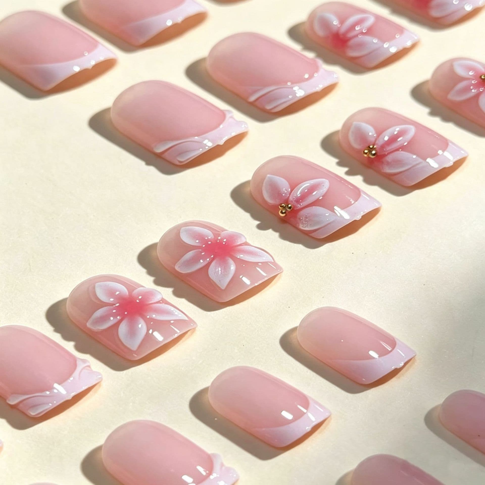 Short-style Nude Handcrafted Wearable Nails