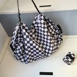 There Is A Zipped Cartoon-style Fashionable Large Accordion Bag